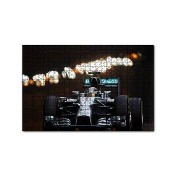 Cakapuzzle Lewis Hamilton Formula 1 2019 Yarışı Görseli 120 Parça Ahşap Puzzle