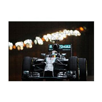 Cakapuzzle Lewis Hamilton Formula 1 2019 Yarışı Görseli 120 Parça Ahşap Puzzle