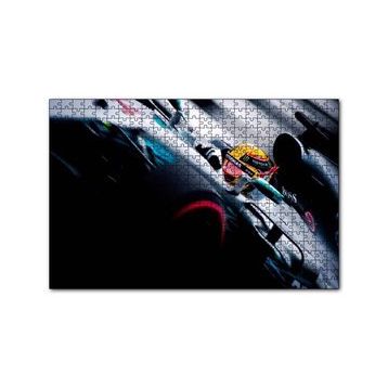 Cakapuzzle Lewis Hamilton Mersedes İle Formula 1 Görseli 120 Parça Ahşap Puzzle