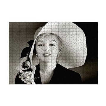 Cakapuzzle Marilyn Monroe Güllü Beyaz Şapkası Gülümsemesi 120 Parça Ahşap Puzzle