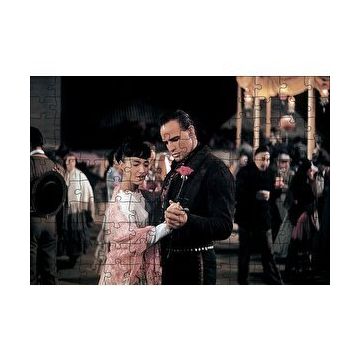 Cakapuzzle Marlon Brando Dans Ediyor 120 Parça Ahşap Puzzle