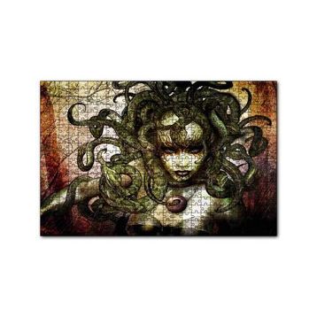 Cakapuzzle Medusa Yılan Saçlı Kadın 120 Parça Ahşap Puzzle