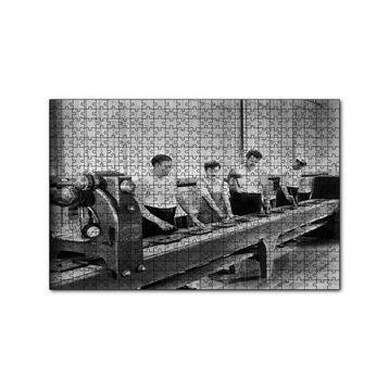 Cakapuzzle Modern Zamanlarda Charlie Chaplin 120 Parça Ahşap Puzzle