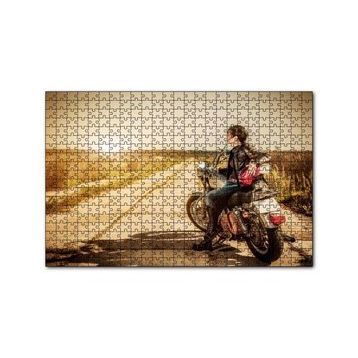 Cakapuzzle Motorcu Gezgin Kız Görseli 120 Parça Ahşap Puzzle