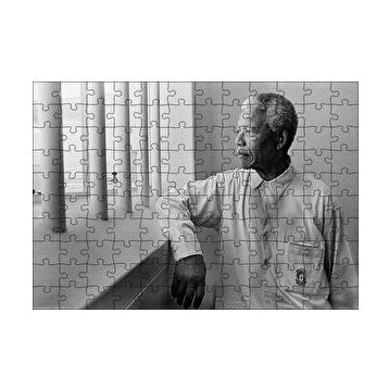 Cakapuzzle Nelson Mandela Parmaklıklar Ardında 120 Parça Ahşap Puzzle