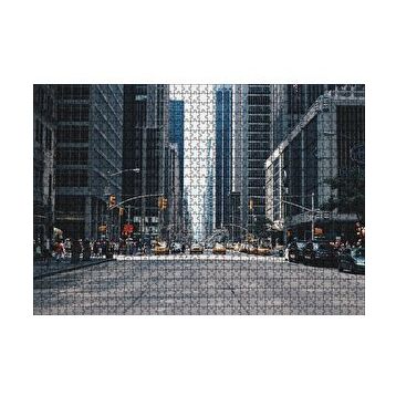 Cakapuzzle New York Gökdelenler Cadde Araçlar ve İnsanlar 120 Parça Ahşap Puzzle