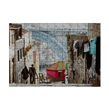 Cakapuzzle Nostaljik Sokak Merdivenler Çamaşırlar 120 Parça Ahşap Puzzle