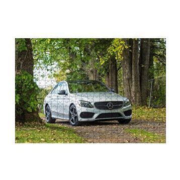 Cakapuzzle Orman Patikası ve Gri Mercedes 120 Parça Ahşap Puzzle