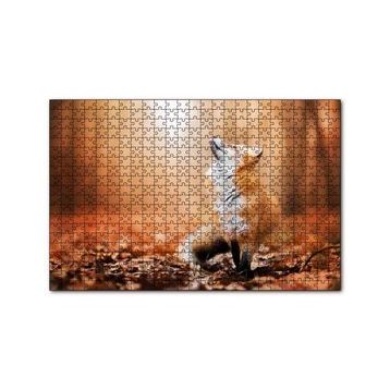 Cakapuzzle Orman Zemininde Yapraklar ve Yukarı Bakan Tilki 120 Parça Ahşap Puzzle