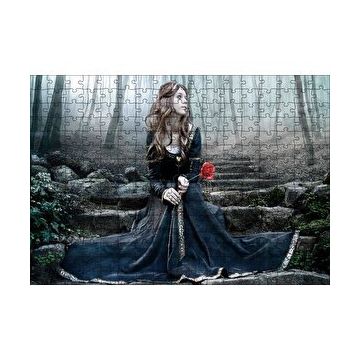 Cakapuzzle Ormanda Hüzünlü Güzel Kadın 120 Parça Ahşap Puzzle