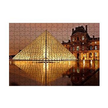 Cakapuzzle Paris Louvre Müzesi Gece Manzarası 120 Parça Ahşap Puzzle