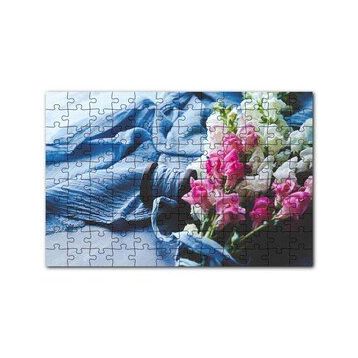 Cakapuzzle Pembe Beyaz Çiçekli Buket ve Mavi Kumaş 120 Parça Ahşap Puzzle