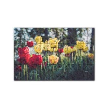Cakapuzzle Sarı ve Kırmızı Laleler Flu Arkaplan 120 Parça Ahşap Puzzle