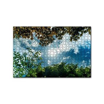 Cakapuzzle Sarı ve Yeşil Yapraklar Arasından Gökyüzü 120 Parça Ahşap Puzzle