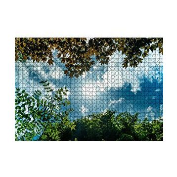 Cakapuzzle Sarı ve Yeşil Yapraklar Arasından Gökyüzü 120 Parça Ahşap Puzzle