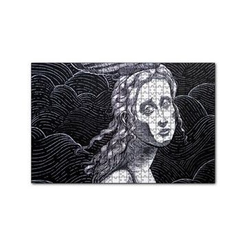 Cakapuzzle Siyah Beyaz Gravür Hüzünlü Bakışlı Kadın 120 Parça Ahşap Puzzle