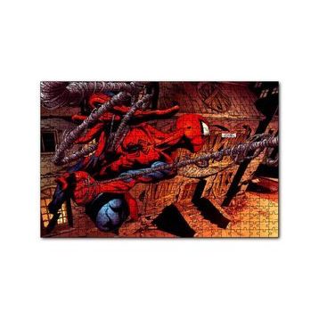 Cakapuzzle Spider Man Ağları Üzerinde Uçuyor 120 Parça Ahşap Puzzle