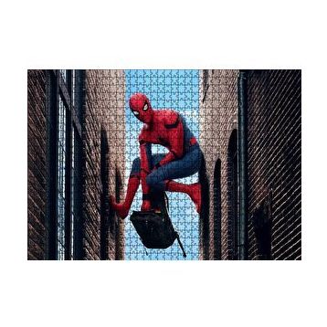 Cakapuzzle Spiderman Eve Dönüş Havada Asılı 120 Parça Ahşap Puzzle