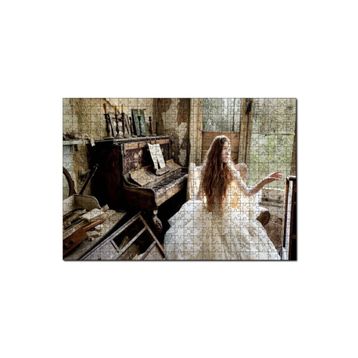 Cakapuzzle Terkedilmiş Ev Piyano ve Beyaz Elbiseli Kız 120 Parça Ahşap Puzzle