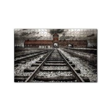 Cakapuzzle Tren Rayları ve Tarihi Bina 120 Parça Ahşap Puzzle