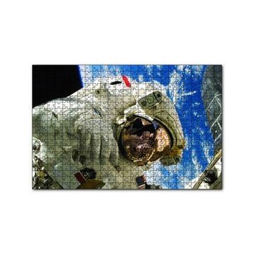 Cakapuzzle Uzaydaki Astronot 120 Parça Ahşap Puzzle