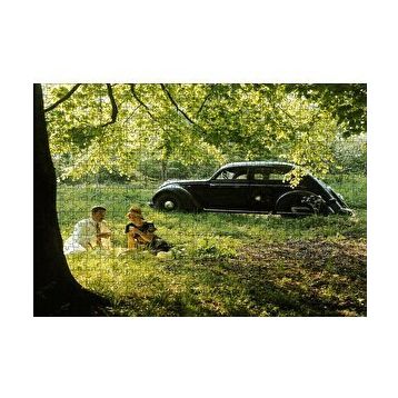 Cakapuzzle Volvo PV36 Carioca İle Bir Çiftin Piknik Keyfi 120 Parça Ahşap Puzzle
