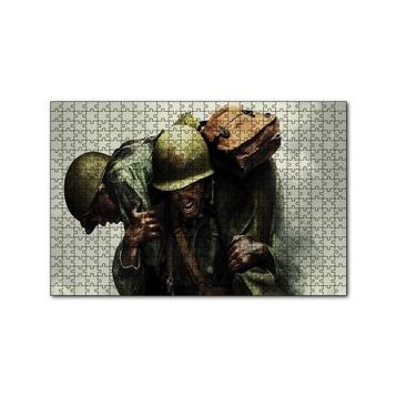 Cakapuzzle Yaralı Arkadaşını Taşıyan Asker 120 Parça Ahşap Puzzle