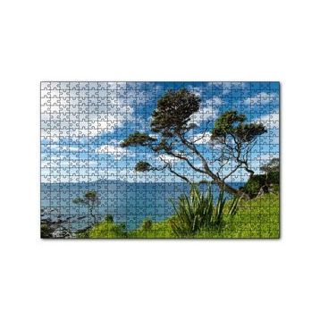 Cakapuzzle Yeşil Tepeden Deniz ve Bulutlar Manzarası 120 Parça Ahşap Puzzle