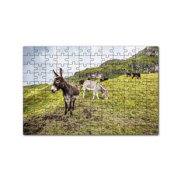 Cakapuzzle Yeşil Tepelerde Otlayan Eşekler 120 Parça Ahşap Puzzle