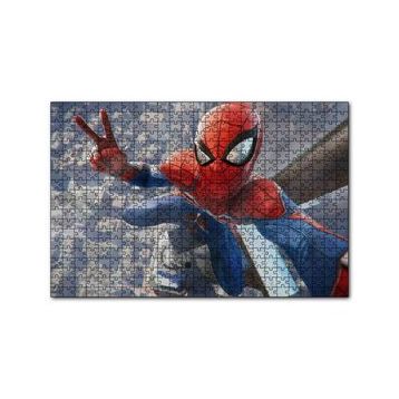 Cakapuzzle Zafer İşaretli Örümcek Adam 120 Parça Ahşap Puzzle
