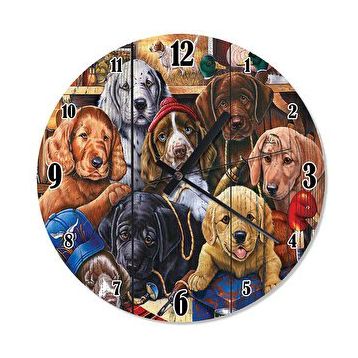 Cakasaat Ahşap Zeminde Bere Şapka Giymiş Küçük Köpekler Duvar Saati