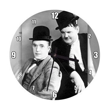 Cakasaat Arthur Stanley Jefferson Ve Oliver Hardy Duvar Saati