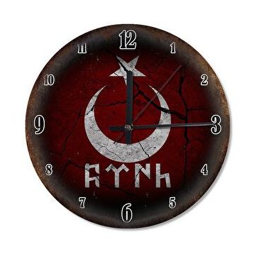 Cakasaat Bayrak Eski Türk Yazısı Çatlak Zeminde Akarlı Duvar Saati