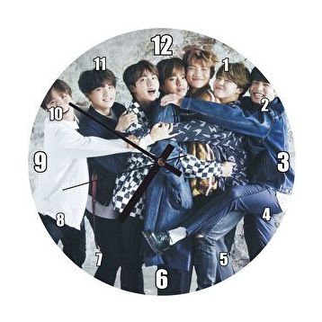 Cakasaat Bts Koreli Gençler Sarmaş Dolaş Duvar Saati