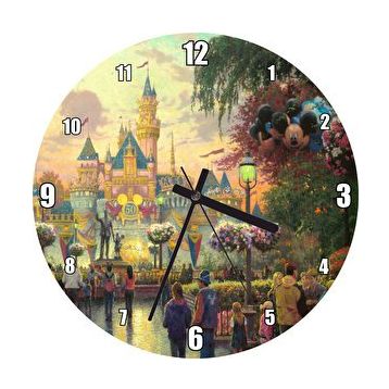 Cakasaat Disneyland Ve Ziyaretçileri Duvar Saati