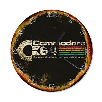 Cakasaat Eskimiş Zeminde Commodore 64 Amblem Duvar Saati