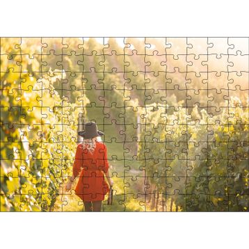 Cakatablo Şarap Üreticisi Kadın Üzüm Bağlarında Görsel 120 Parça Puzzle