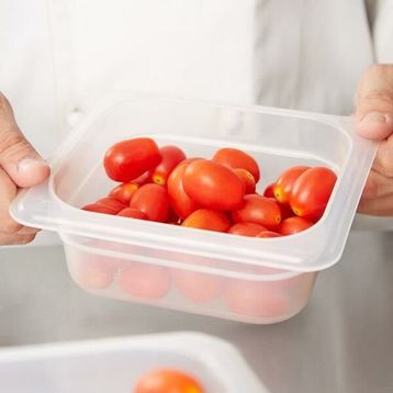Cambro Yarı Saydam GN 1/6 65.17.6x16.2x6.5 cm Polipropilen Gastronom Küvet