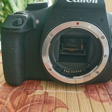 Canon EOS 1300D DSLR Fotoğraf Makinesi