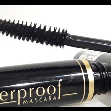 Carmina Siyah Wrap Waterproof Maskara