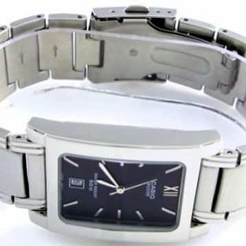 Casio BEL-100D-1AVDF Kadın Kol Saati