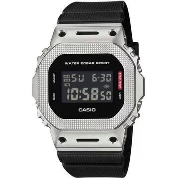 Casio GM-5600M-1DR Erkek Kol Saati