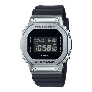 Casio GM-5600U-1DR Erkek Kol Saati