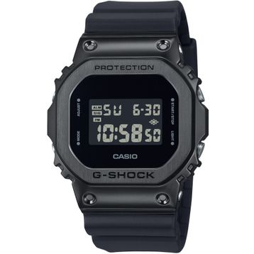 Casio GM-5600UB-1DR Erkek Kol Saati