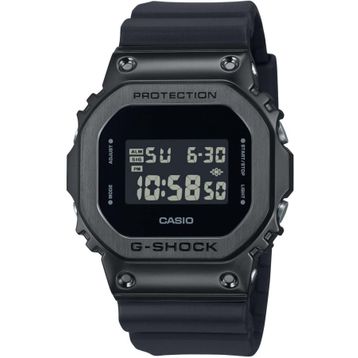 Casio GM-5600UB-1DR Erkek Kol Saati