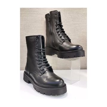 Castle Black 23820 Siyah Deri Kadın Bot