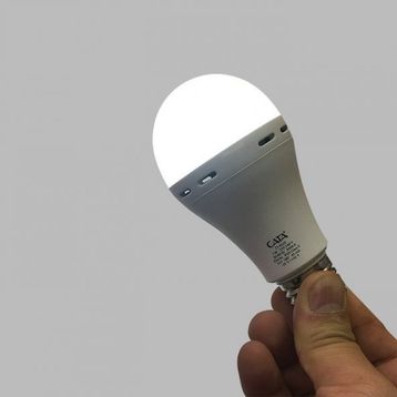 Cata 9W Beyaz Şarjlı Led Ampul