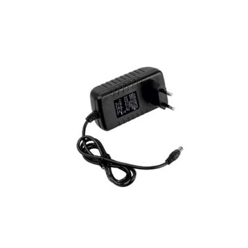 Cata CT-2552 3.5 Amper Siyah Fişli Adaptör