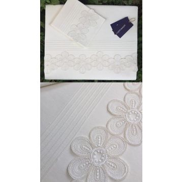 Çeyiz Bahçesi Nervürlü Kreme Flowers Çeyizlik Çift Kişilik Nevresim Takımı