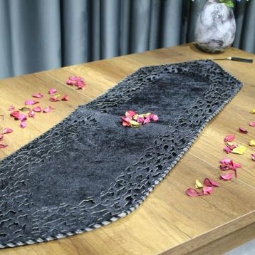 Çeyiz Diyarı Selçuklu Kadife Çift Kat Siyah Runner